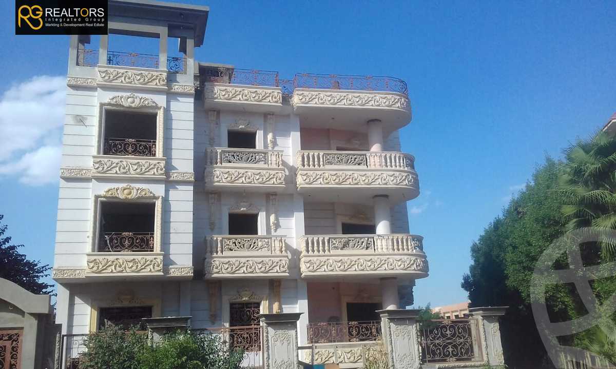 https://aqarmap.com.eg/en/listing/5722953-for-sale-cairo-6th-of-october-hadaeq-october-kmbwnd-fy-hdyq-ktwbr-el-fardoos-city