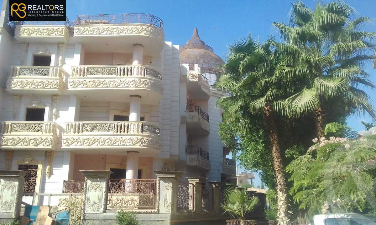 https://aqarmap.com.eg/en/listing/5722953-for-sale-cairo-6th-of-october-hadaeq-october-kmbwnd-fy-hdyq-ktwbr-el-fardoos-city