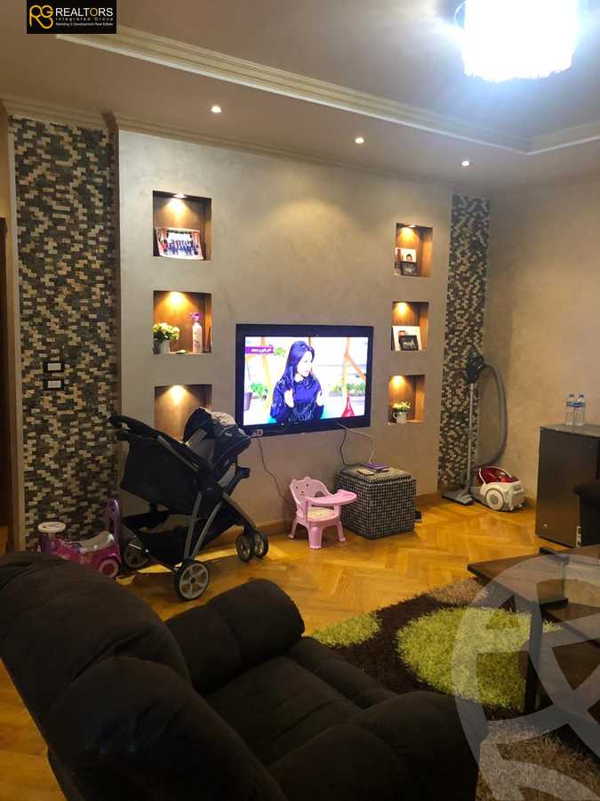 https://aqarmap.com.eg/en/listing/5728485-for-sale-cairo-el-sheikh-zayed-city-compounds-continental-gardens