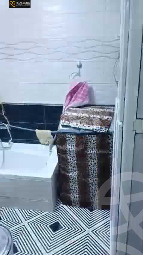 https://aqarmap.com.eg/en/listing/5736778-for-sale-cairo-hadayek-el-ahram-mntq-h