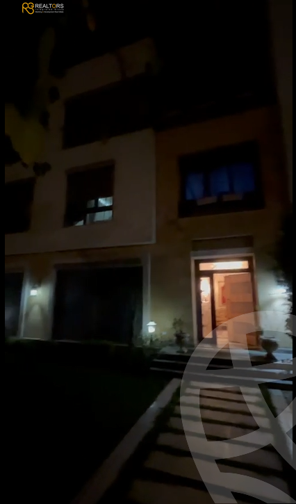 https://aqarmap.com.eg/en/listing/5743606-for-sale-cairo-el-sheikh-zayed-city-compounds-kmbwnd-wyst-twn-swdyk
