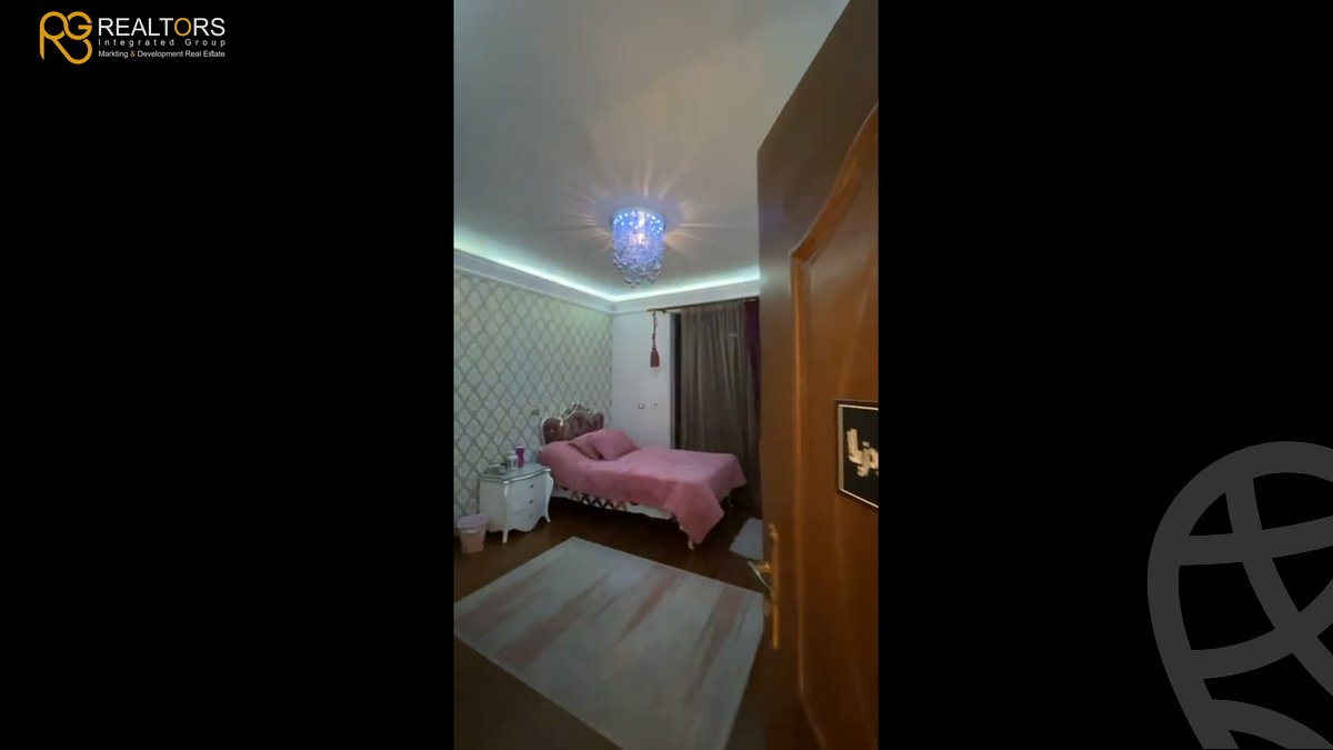 https://aqarmap.com.eg/en/listing/5743606-for-sale-cairo-el-sheikh-zayed-city-compounds-kmbwnd-wyst-twn-swdyk