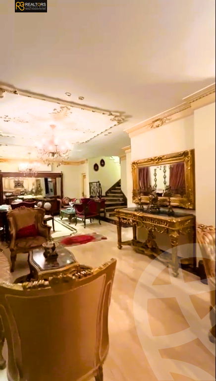https://aqarmap.com.eg/en/listing/5743606-for-sale-cairo-el-sheikh-zayed-city-compounds-kmbwnd-wyst-twn-swdyk