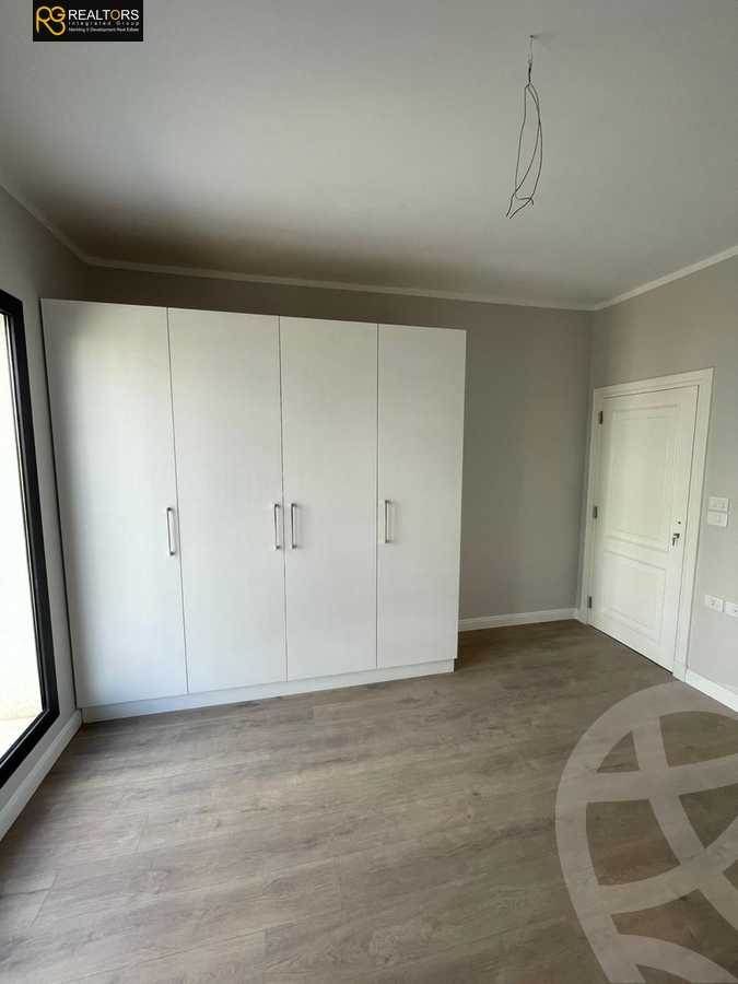 https://aqarmap.com.eg/ar/listing/5743669-for-rent-cairo-el-sheikh-zayed-city-compounds-the-courtyard