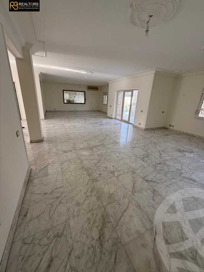 https://aqarmap.com.eg/ar/listing/5743670-for-sale-cairo-el-sheikh-zayed-city-compounds-royal-city