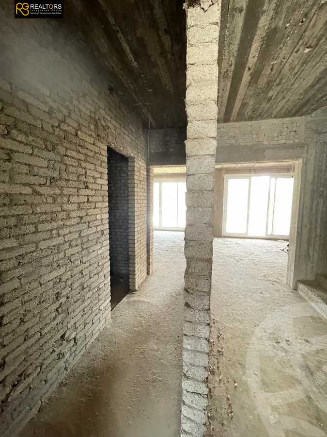 https://aqarmap.com.eg/en/listing/5743887-for-sale-cairo-el-sheikh-zayed-city-alex-cairo-desert-road
