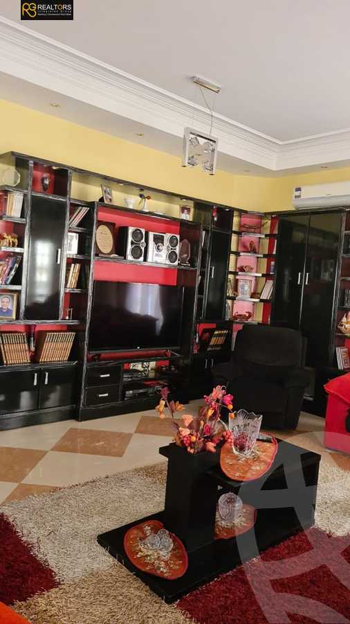 https://aqarmap.com.eg/en/listing/5743907-for-sale-cairo-el-sheikh-zayed-city-compounds-el-yasmeen-compound