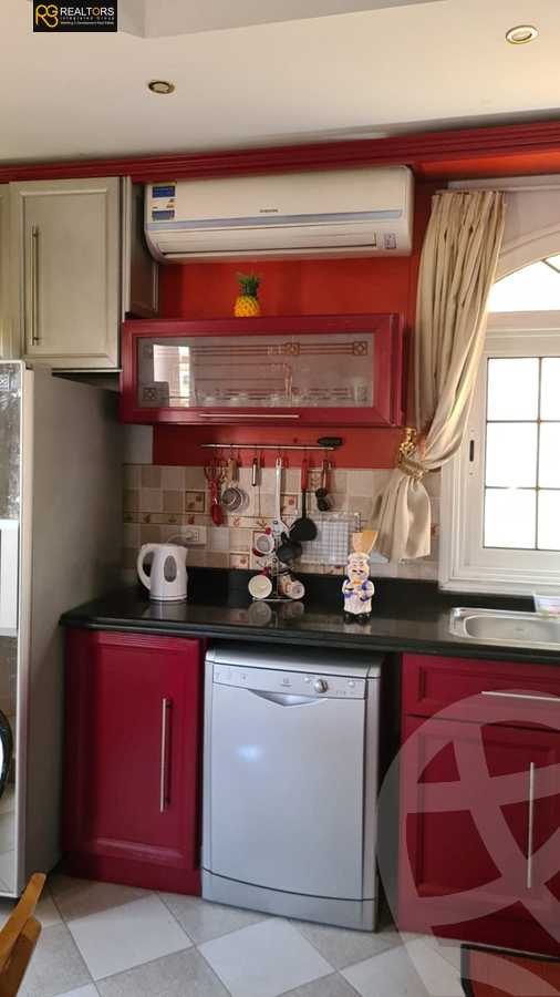 https://aqarmap.com.eg/en/listing/5743907-for-sale-cairo-el-sheikh-zayed-city-compounds-el-yasmeen-compound