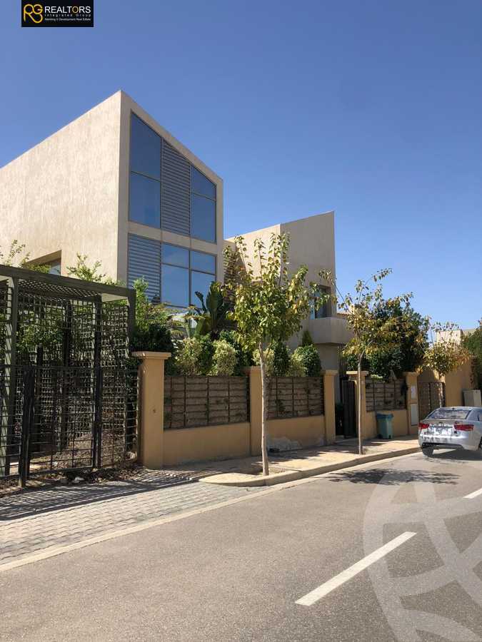 https://aqarmap.com.eg/ar/listing/5743909-for-sale-cairo-el-sheikh-zayed-city-compounds-kmbwnd-ljry-swdyk