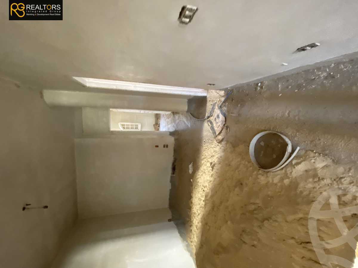 https://aqarmap.com.eg/en/listing/5743974-for-sale-cairo-el-sheikh-zayed-city-compounds-el-yasmeen-compound