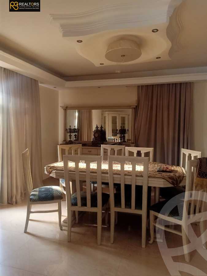 https://aqarmap.com.eg/en/listing/5744043-for-sale-cairo-el-sheikh-zayed-city-compounds-el-yasmeen-compound