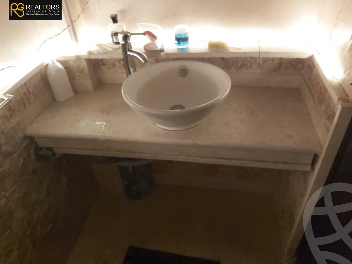 https://aqarmap.com.eg/en/listing/5765389-for-sale-cairo-6th-of-october-hadaeq-october