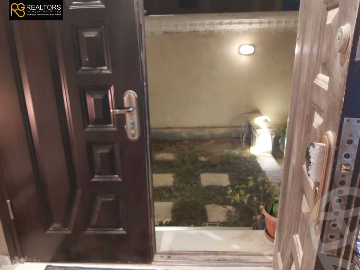 https://aqarmap.com.eg/en/listing/5765389-for-sale-cairo-6th-of-october-hadaeq-october