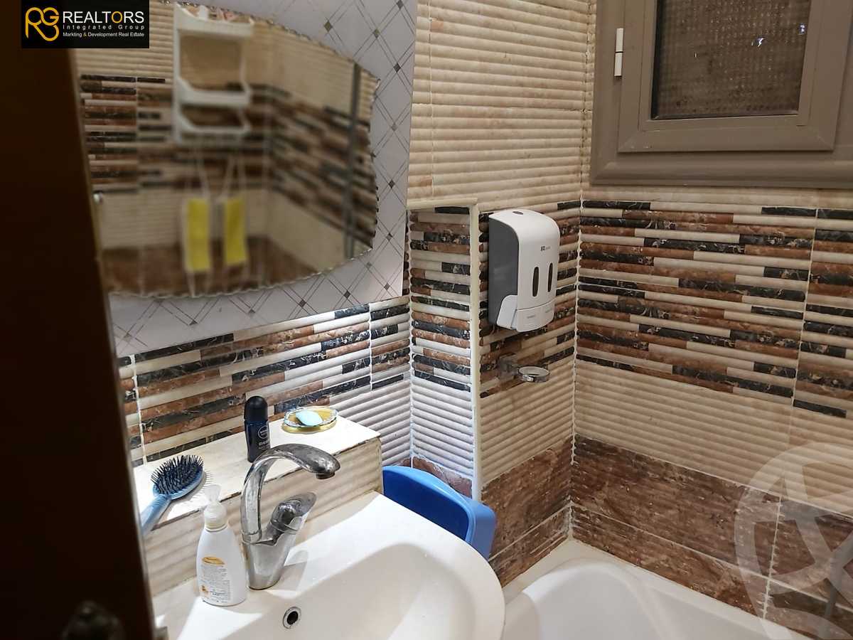 https://aqarmap.com.eg/en/listing/5765389-for-sale-cairo-6th-of-october-hadaeq-october