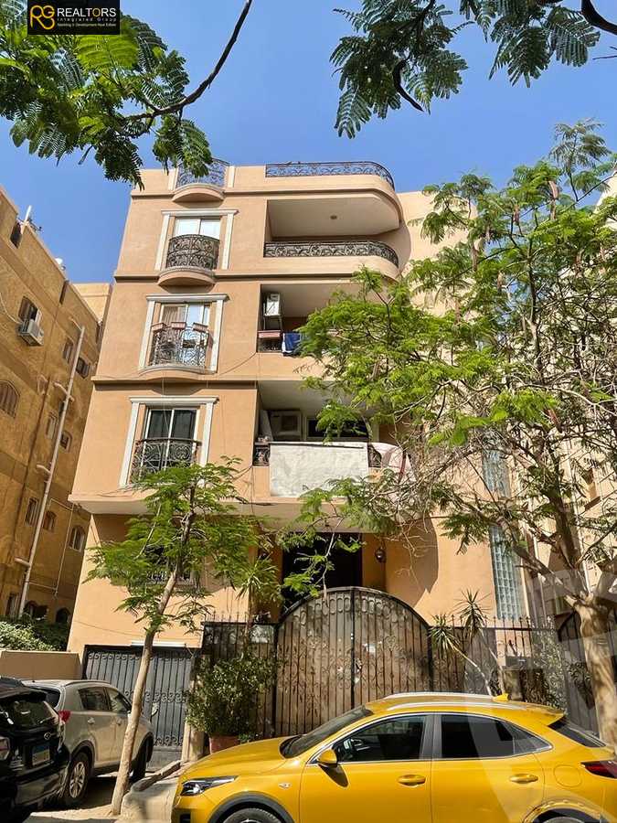 https://aqarmap.com.eg/ar/listing/5765429-for-rent-cairo-6th-of-october-el-ahyaa-neighborhood-1st-al-maahad