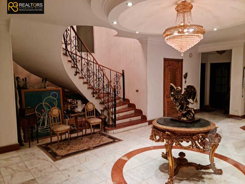 https://aqarmap.com.eg/en/listing/5765530-for-sale-cairo-6th-of-october-featured-neighborhood-el-motamayez-neighborhood-al-moshir-ahmed-ismail-al-akid-ibrahim-abdo-st