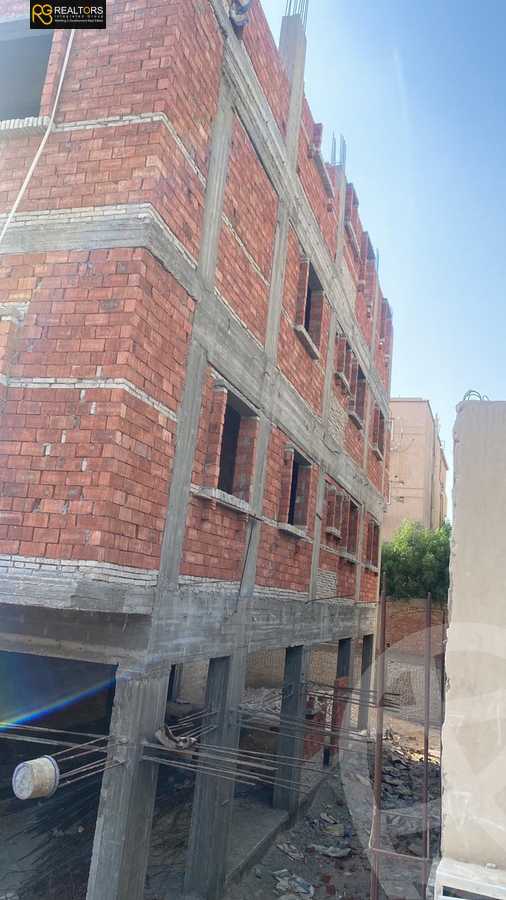 https://aqarmap.com.eg/en/listing/5765622-for-sale-cairo-el-sheikh-zayed-city-compounds-el-yasmeen-compound