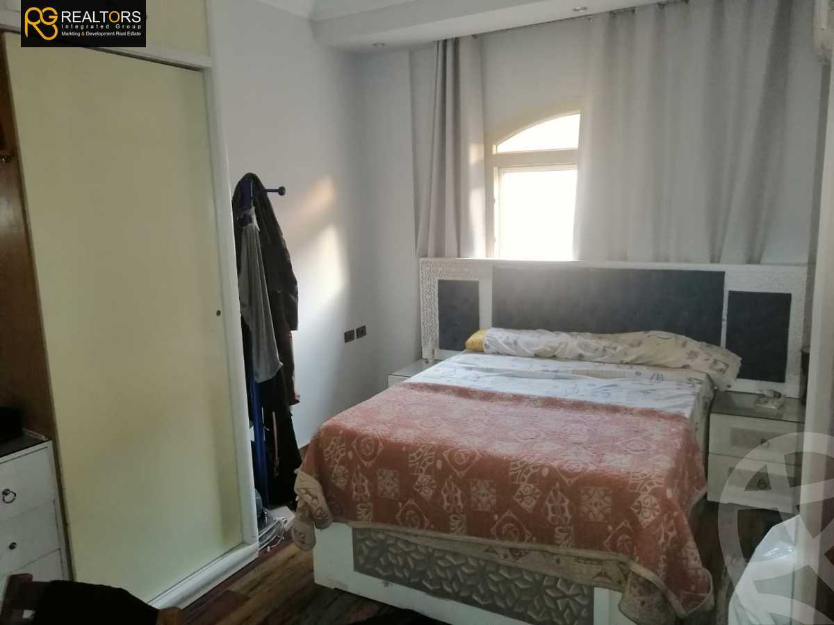 https://aqarmap.com.eg/ar/listing/5765688-for-sale-cairo-el-sheikh-zayed-city-compounds-el-yasmeen-compound