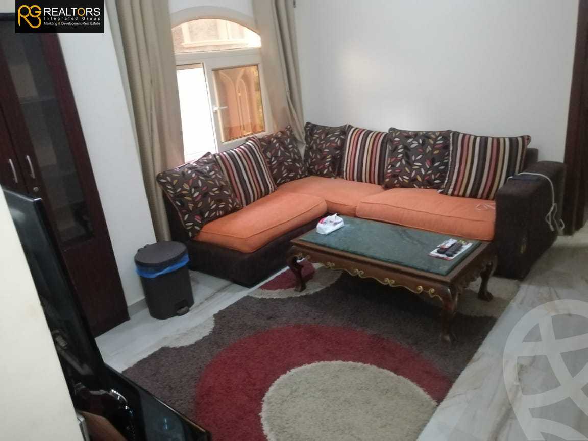 https://aqarmap.com.eg/ar/listing/5765688-for-sale-cairo-el-sheikh-zayed-city-compounds-el-yasmeen-compound