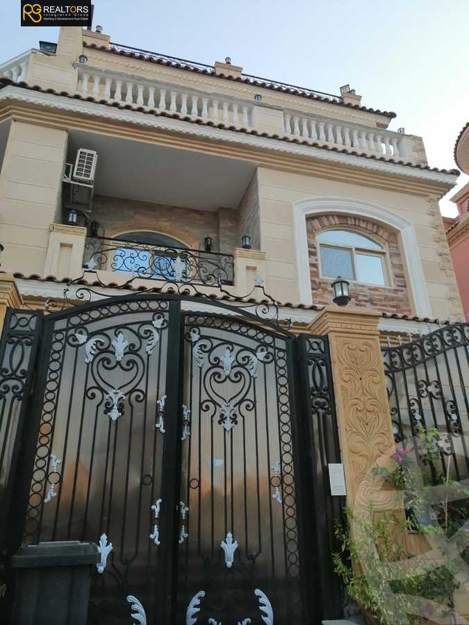 https://aqarmap.com.eg/ar/listing/5765688-for-sale-cairo-el-sheikh-zayed-city-compounds-el-yasmeen-compound