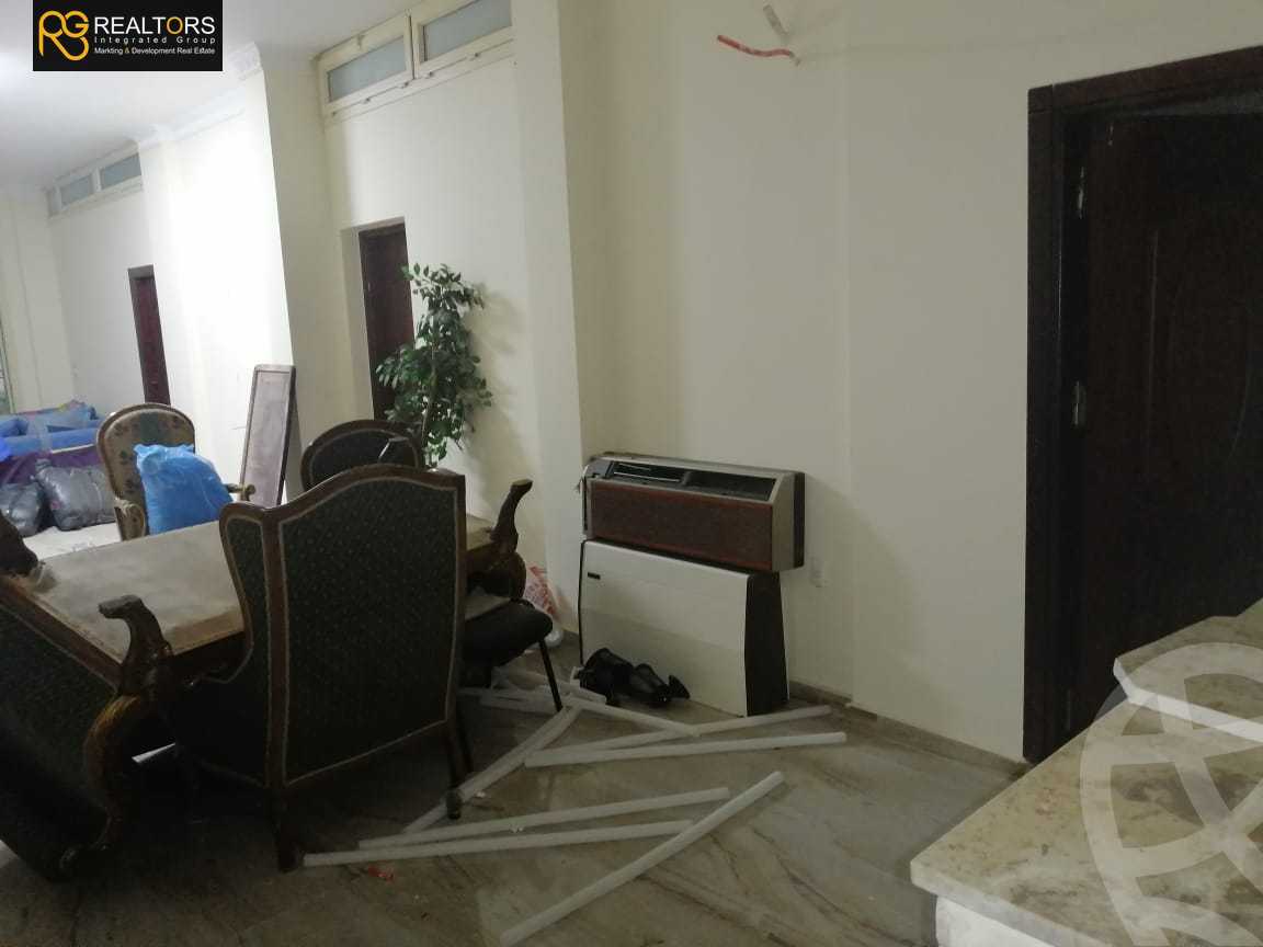 https://aqarmap.com.eg/ar/listing/5765688-for-sale-cairo-el-sheikh-zayed-city-compounds-el-yasmeen-compound