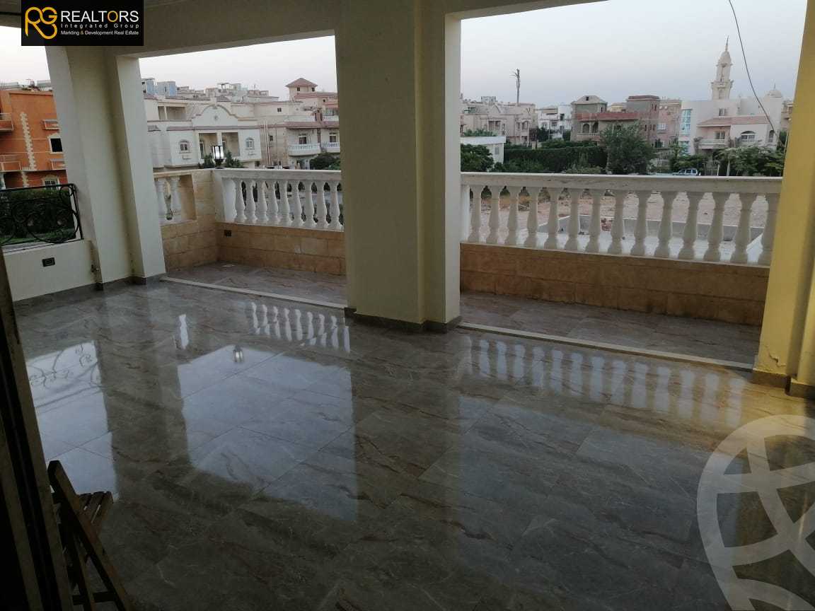 https://aqarmap.com.eg/ar/listing/5765688-for-sale-cairo-el-sheikh-zayed-city-compounds-el-yasmeen-compound