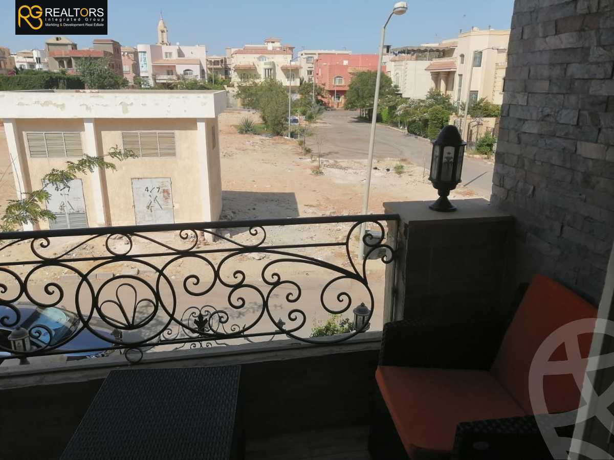 https://aqarmap.com.eg/ar/listing/5765688-for-sale-cairo-el-sheikh-zayed-city-compounds-el-yasmeen-compound
