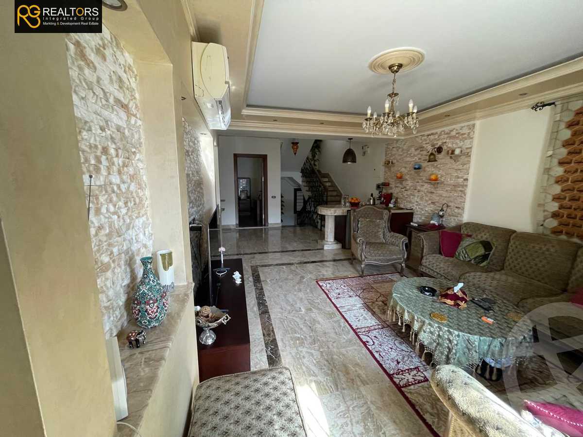 https://aqarmap.com.eg/ar/listing/5774255-for-sale-cairo-6th-of-october-compounds-reem-residence
