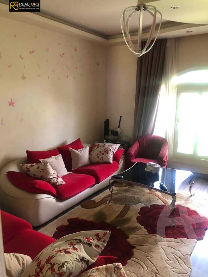 https://aqarmap.com.eg/ar/listing/5774264-for-sale-cairo-el-sheikh-zayed-city-compounds-royal-city