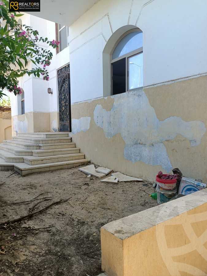 https://aqarmap.com.eg/ar/listing/5948004-for-sale-cairo-el-sheikh-zayed-city-compounds-el-yasmeen-compound