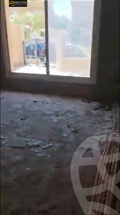 https://aqarmap.com.eg/ar/listing/5948596-for-sale-cairo-el-sheikh-zayed-city-compounds-royal-meadows