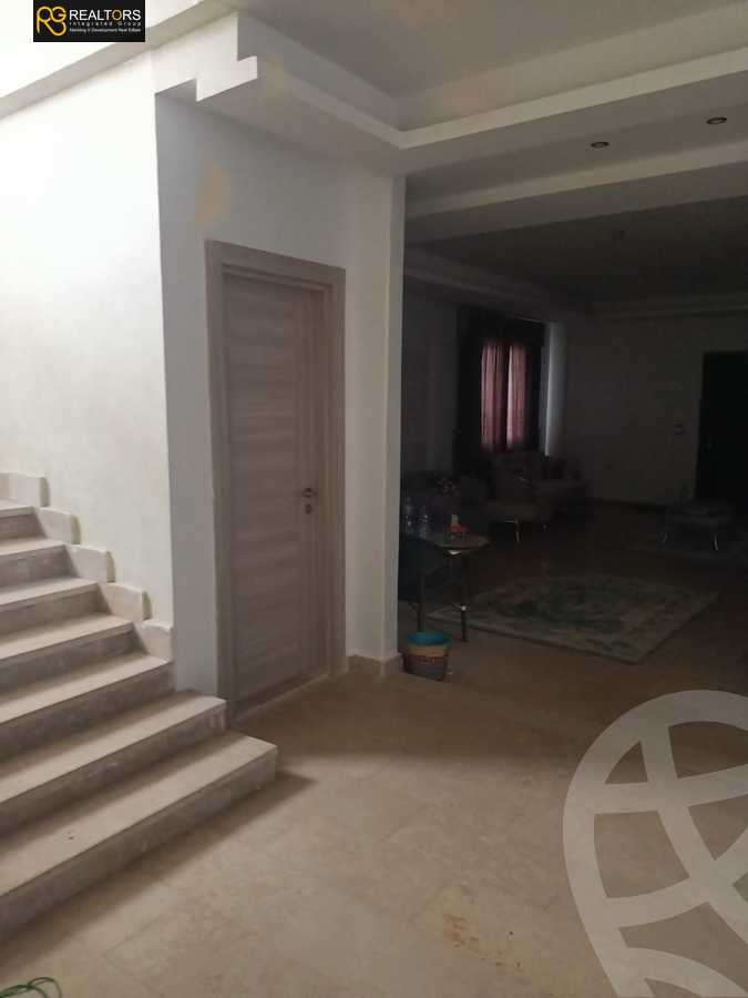 https://aqarmap.com.eg/ar/listing/5953391-for-sale-cairo-el-sheikh-zayed-city-compounds-el-yasmeen-compound