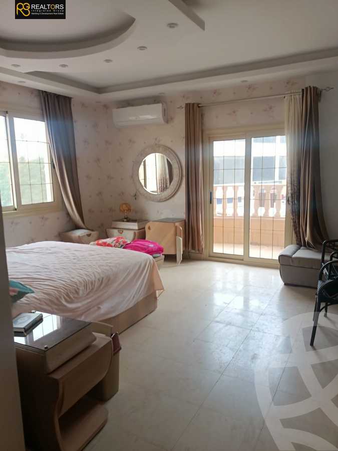 https://aqarmap.com.eg/ar/listing/5953391-for-sale-cairo-el-sheikh-zayed-city-compounds-el-yasmeen-compound