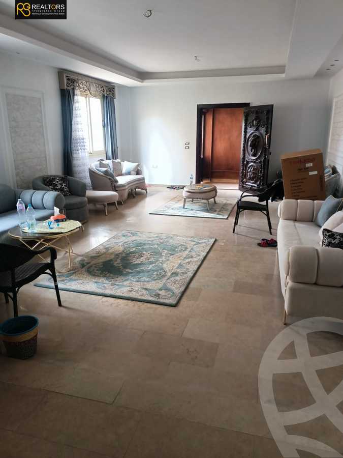 https://aqarmap.com.eg/ar/listing/5953391-for-sale-cairo-el-sheikh-zayed-city-compounds-el-yasmeen-compound