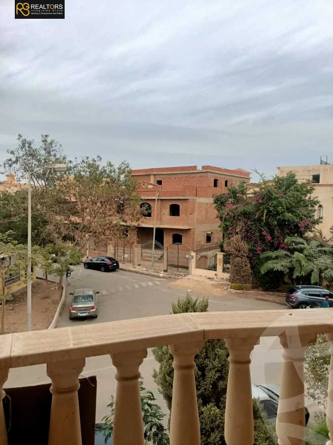 https://aqarmap.com.eg/ar/listing/5953391-for-sale-cairo-el-sheikh-zayed-city-compounds-el-yasmeen-compound
