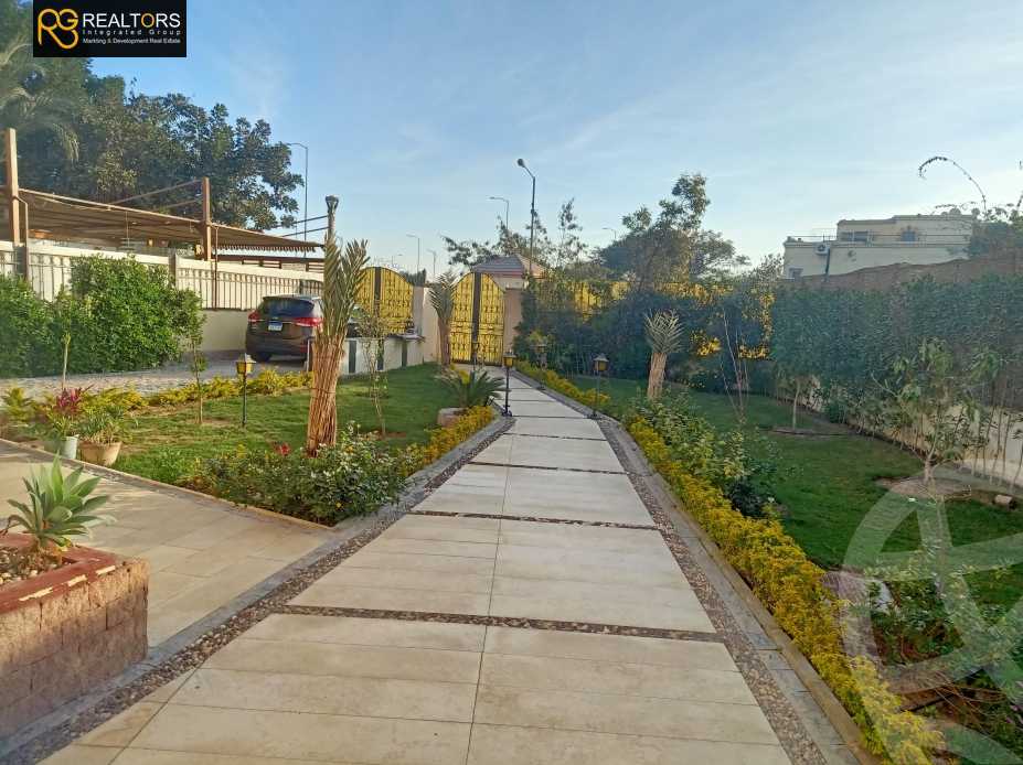 https://aqarmap.com.eg/en/listing/5962964-for-sale-cairo-6th-of-october-hadaeq-october-kmbwnd-fy-hdyq-ktwbr-hay-el-ashgar