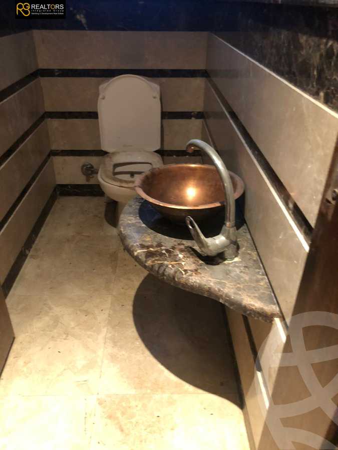 https://aqarmap.com.eg/ar/listing/5963043-for-sale-cairo-6th-of-october-compounds-mena-garden-city