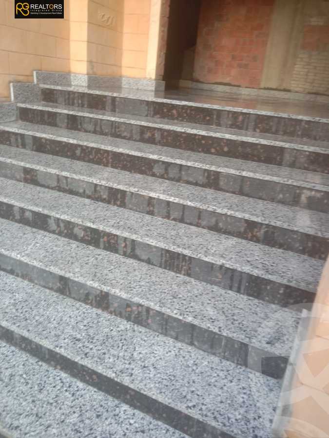 https://aqarmap.com.eg/ar/listing/5963248-for-sale-cairo-6th-of-october-ganob-el-ahyaaa-hay-el-andalous