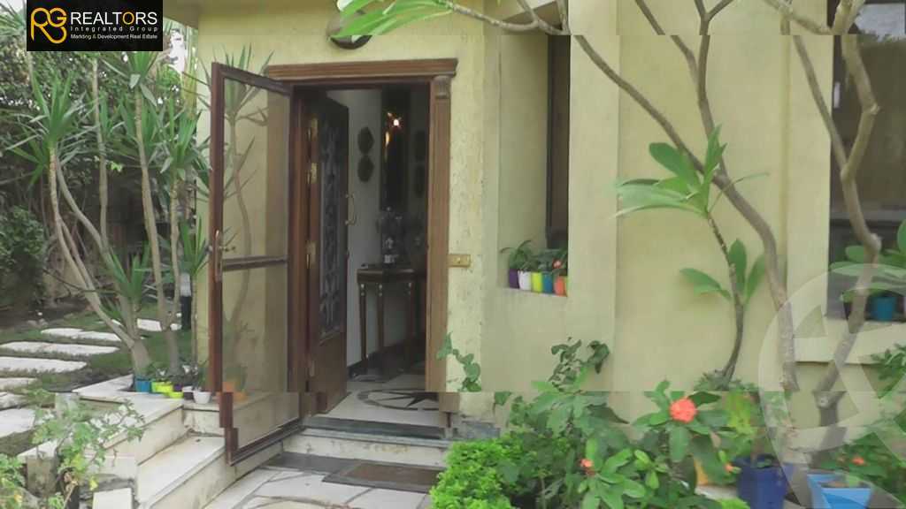 https://aqarmap.com.eg/en/listing/5963774-for-sale-cairo-6th-of-october-hadaeq-october-kmbwnd-fy-hdyq-ktwbr-hay-el-ashgar