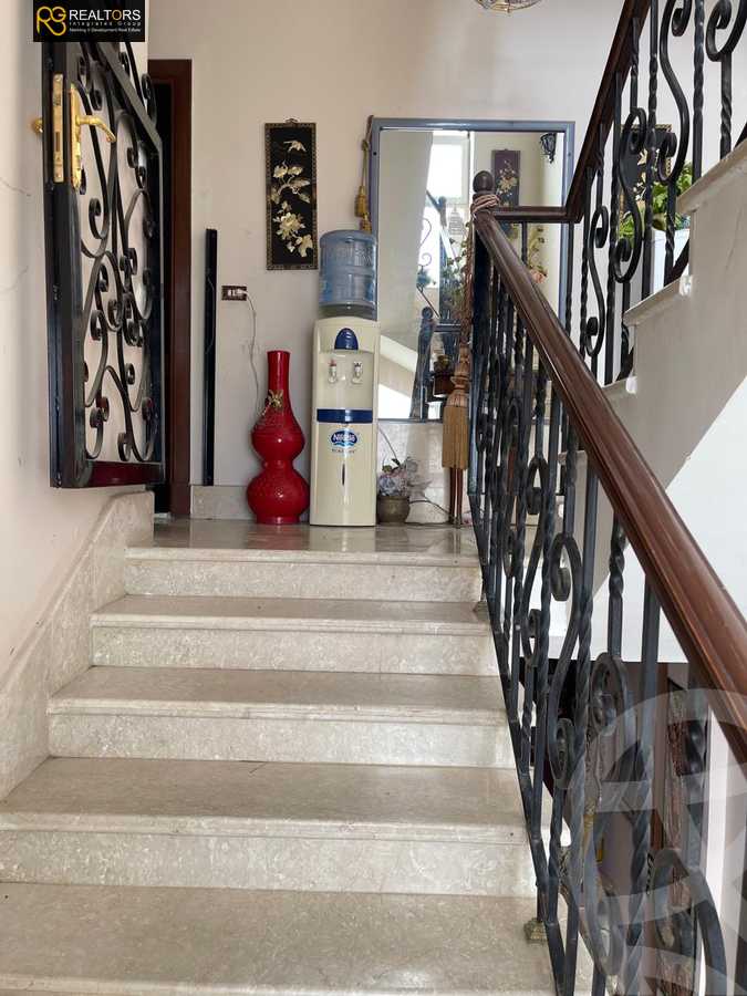 https://aqarmap.com.eg/en/listing/5966353-for-sale-cairo-6th-of-october-compounds-el-worod