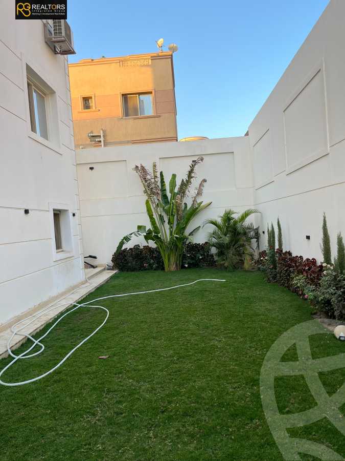 https://aqarmap.com.eg/en/listing/5966608-for-sale-cairo-el-sheikh-zayed-city-compounds-kmbwnd-fyldj-wyst-dr-llttwyr