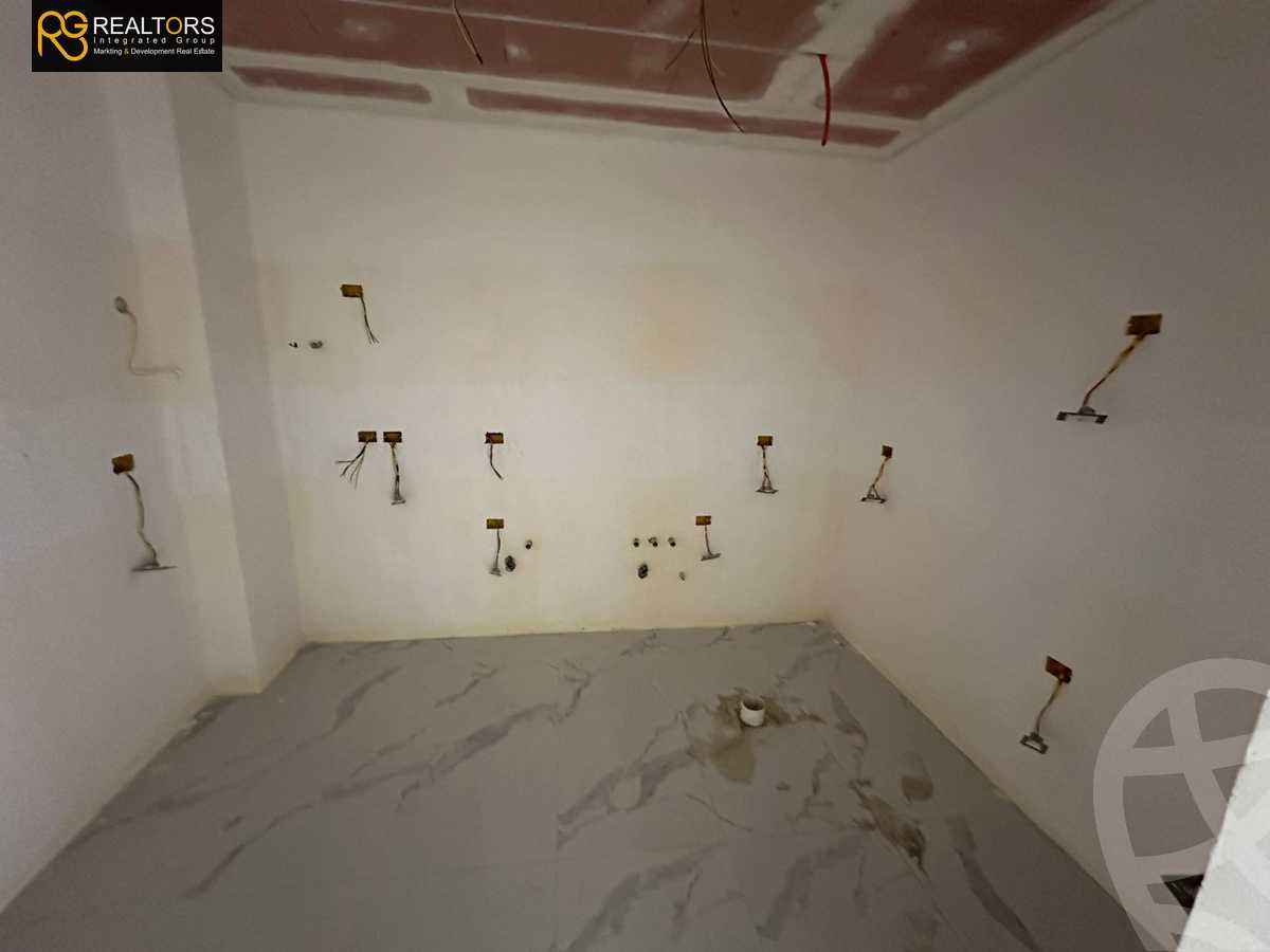 https://aqarmap.com.eg/en/listing/5974236-for-sale-cairo-el-sheikh-zayed-city-lshykh-zyd-ljdyd-toya-compound-al-tholathea