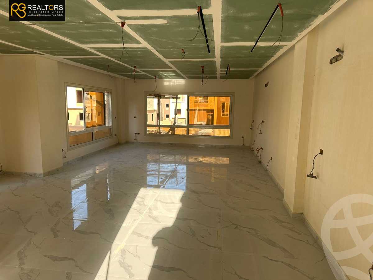 https://aqarmap.com.eg/en/listing/5974236-for-sale-cairo-el-sheikh-zayed-city-lshykh-zyd-ljdyd-toya-compound-al-tholathea