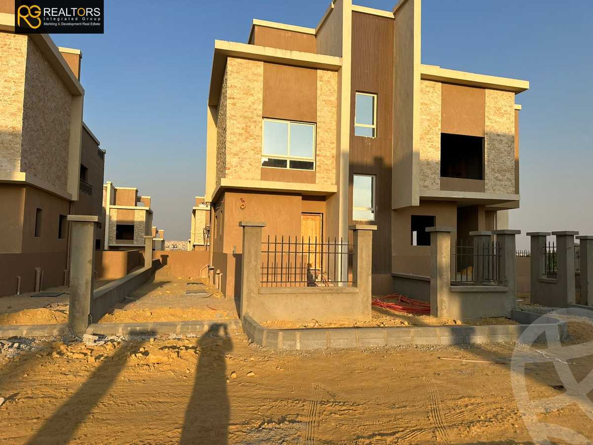 https://aqarmap.com.eg/en/listing/5974236-for-sale-cairo-el-sheikh-zayed-city-lshykh-zyd-ljdyd-toya-compound-al-tholathea