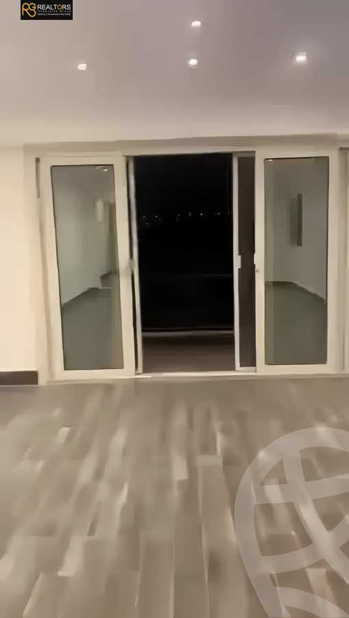 https://aqarmap.com.eg/ar/listing/5983235-for-sale-cairo-6th-of-october-compounds-pyramids-walk