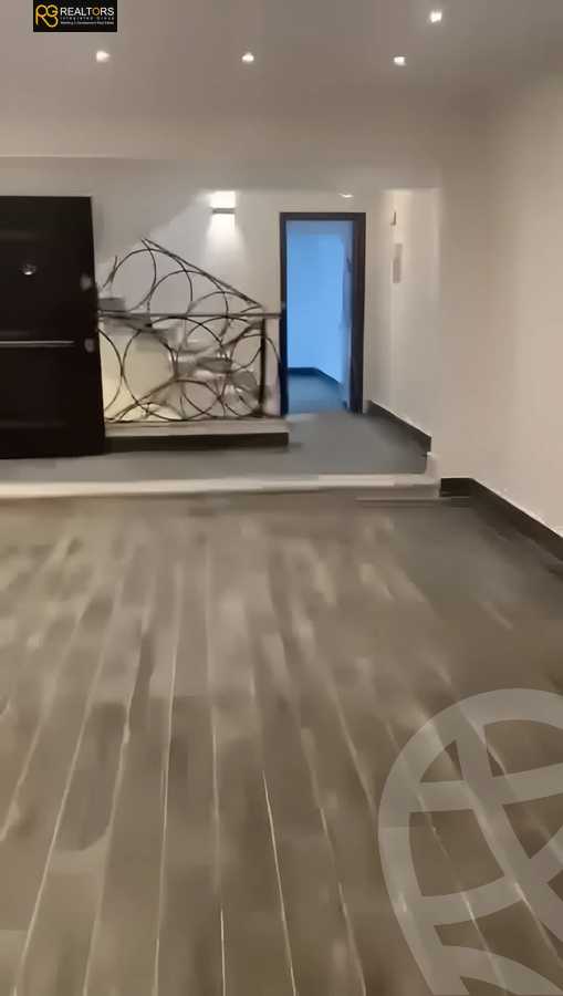 https://aqarmap.com.eg/ar/listing/5983235-for-sale-cairo-6th-of-october-compounds-pyramids-walk