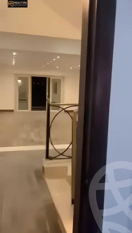 https://aqarmap.com.eg/ar/listing/5983235-for-sale-cairo-6th-of-october-compounds-pyramids-walk