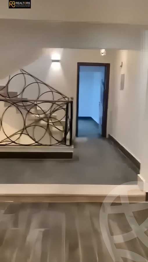 https://aqarmap.com.eg/ar/listing/5983235-for-sale-cairo-6th-of-october-compounds-pyramids-walk