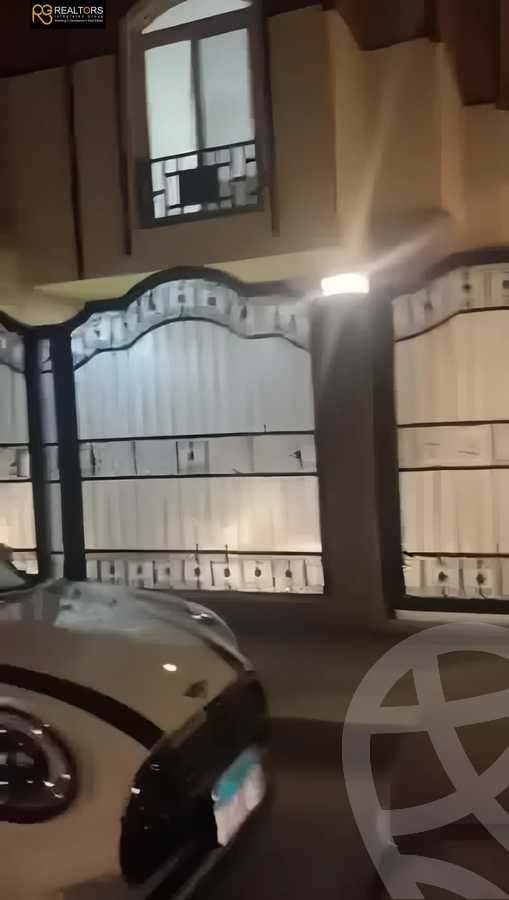 https://aqarmap.com.eg/ar/listing/5983235-for-sale-cairo-6th-of-october-compounds-pyramids-walk