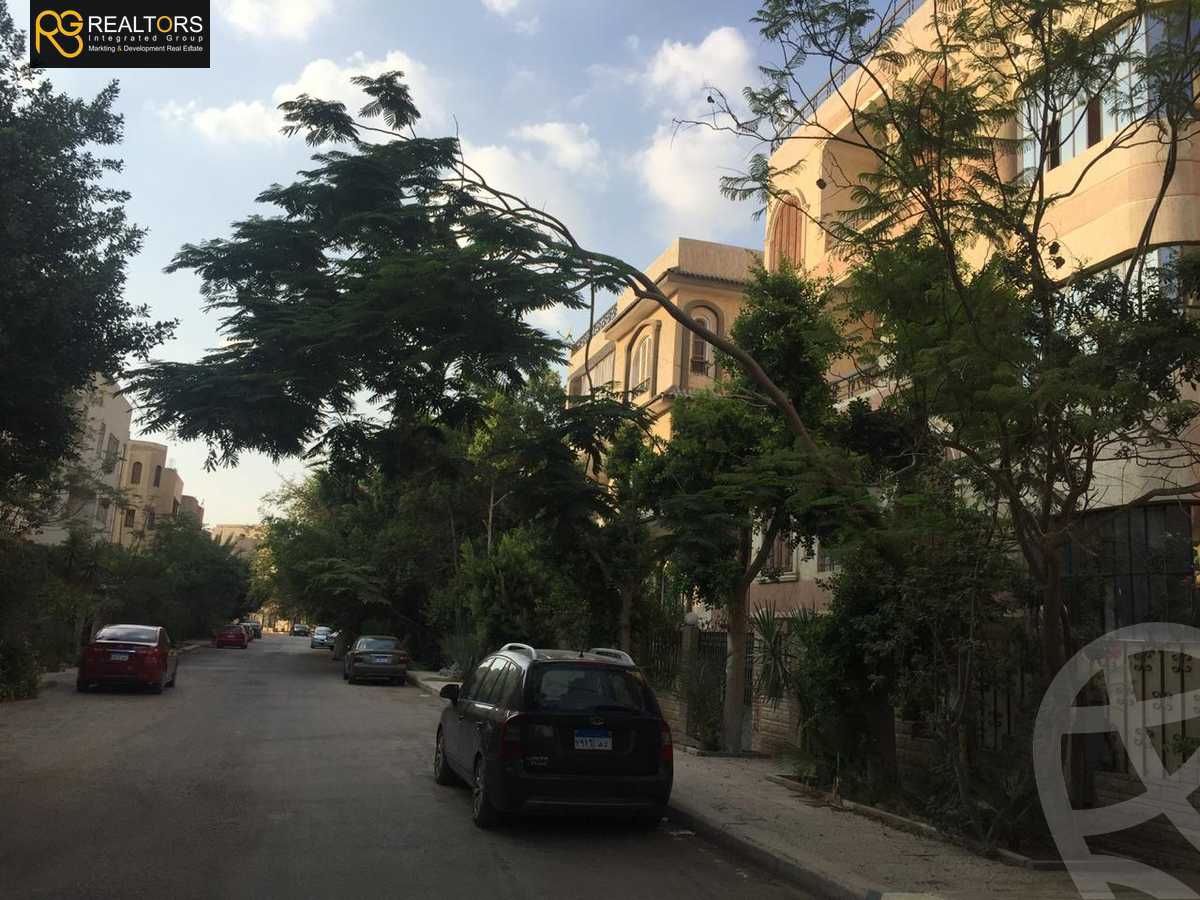 https://aqarmap.com.eg/en/listing/6029417-for-sale-cairo-6th-of-october-el-ahyaa-neighborhood-7th-mecca-el-mokarrama-st